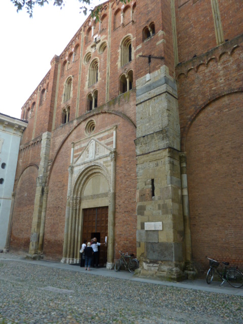 La basilique de Pavie où sont conservés les restes de st Augustin